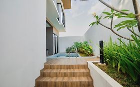 Banyu Bening The Villa Resort